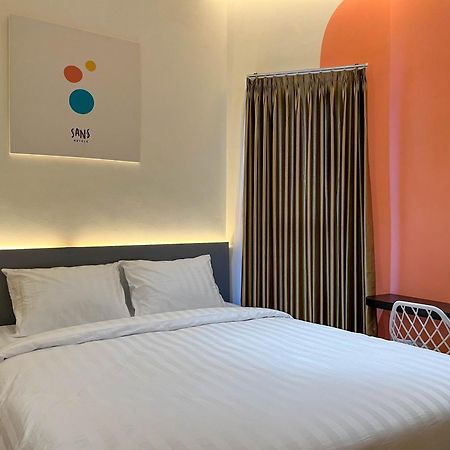 Sans Hotel Premiere Majapahit Semarang Eksteriør bilde