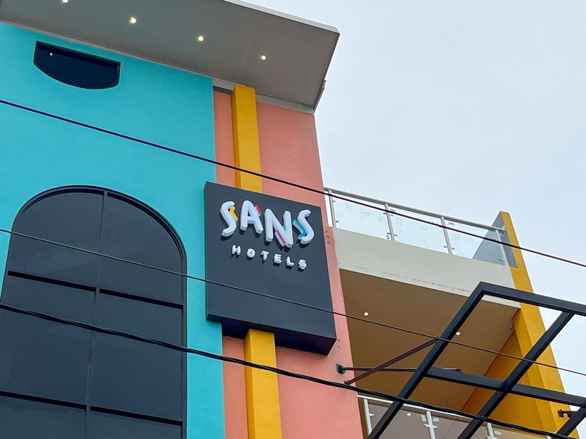 Sans Hotel Premiere Majapahit Semarang Eksteriør bilde