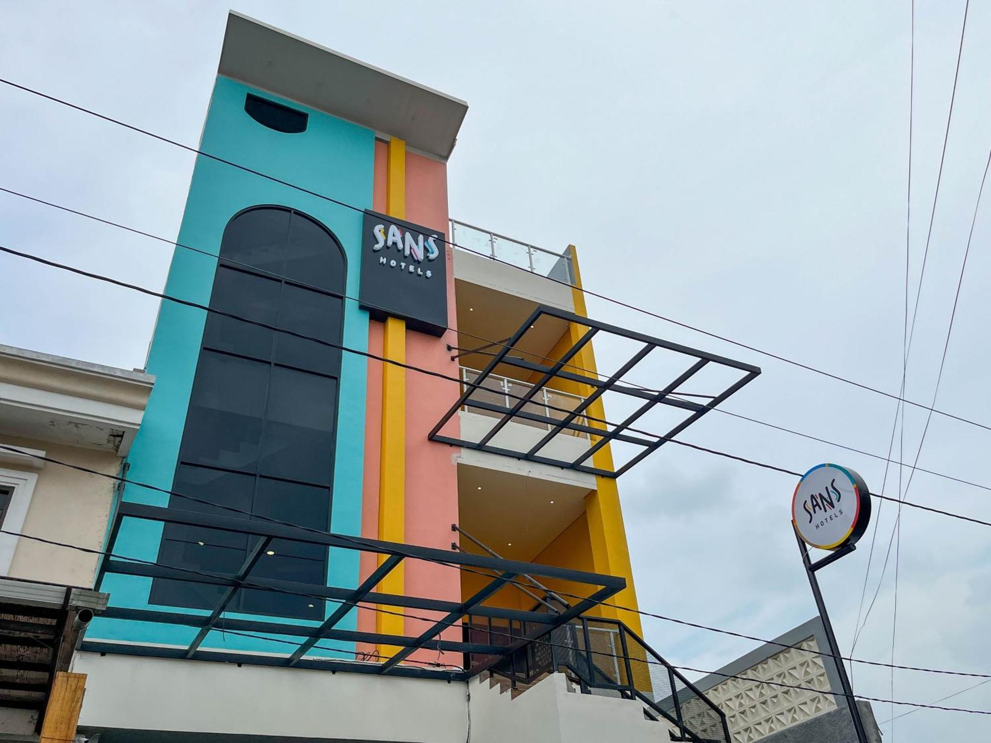 Sans Hotel Premiere Majapahit Semarang Eksteriør bilde