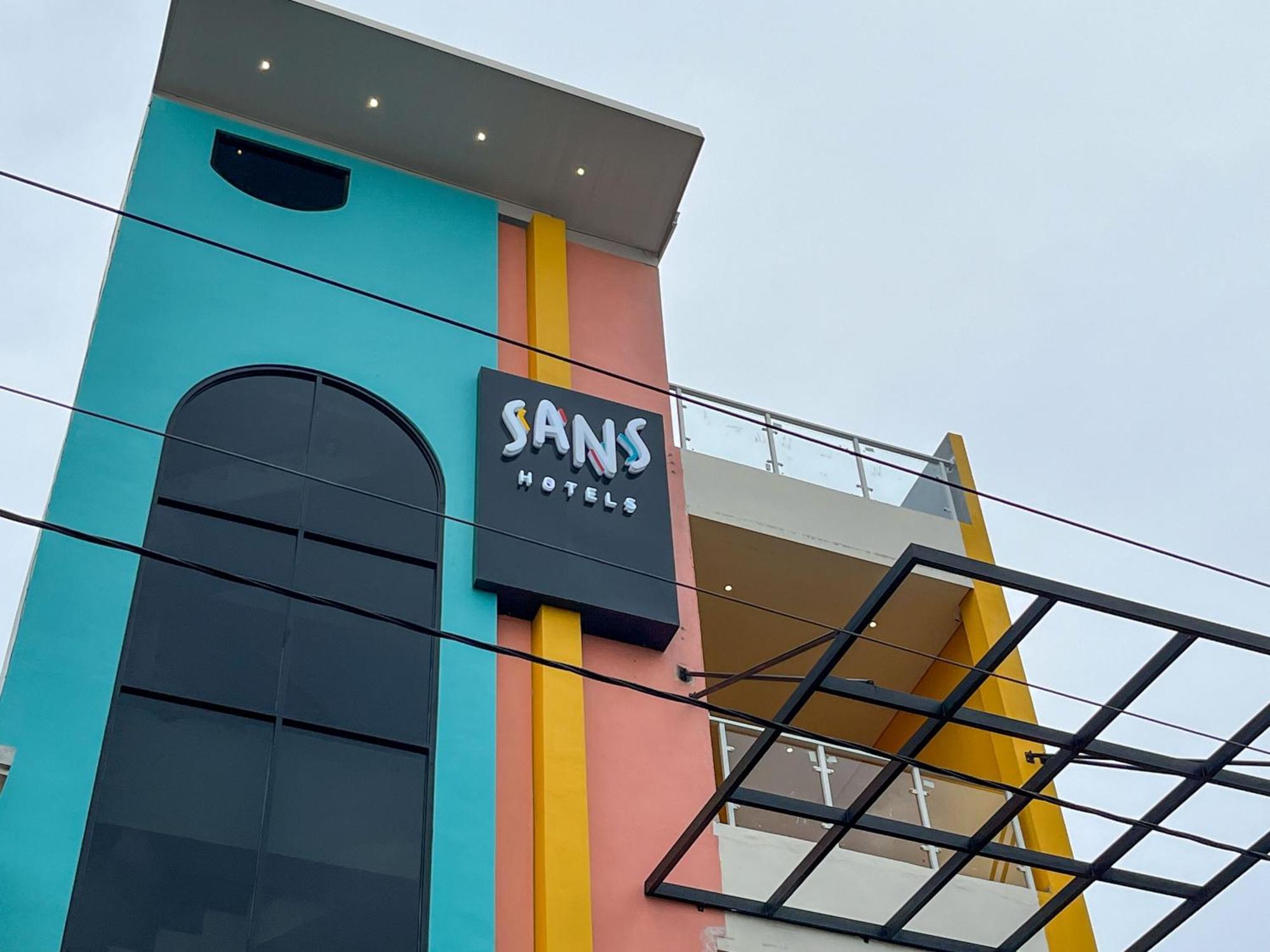 Sans Hotel Premiere Majapahit Semarang Eksteriør bilde