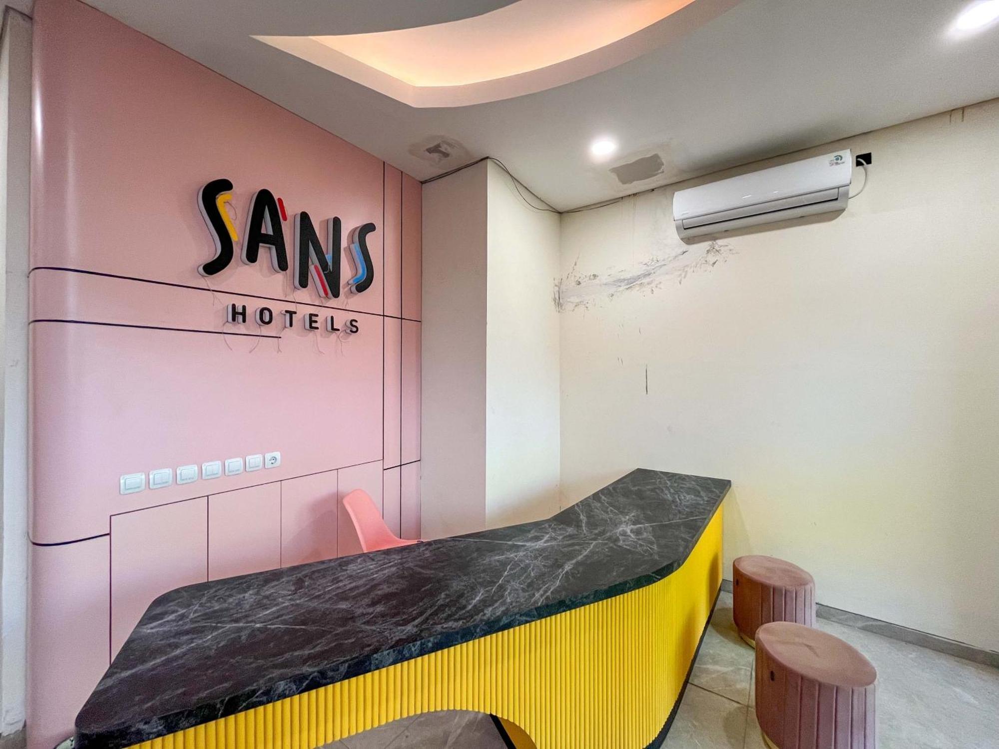 Sans Hotel Premiere Majapahit Semarang Eksteriør bilde